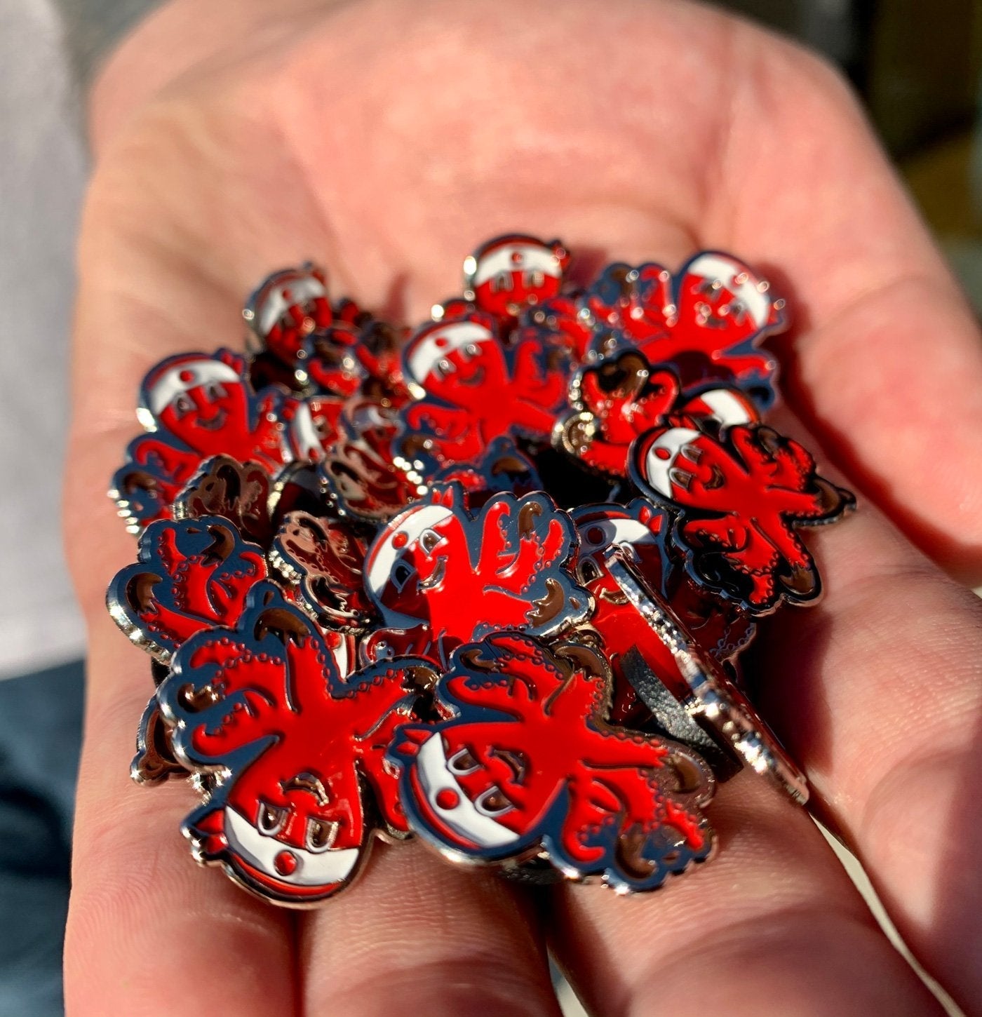 Red Octo Pin X0